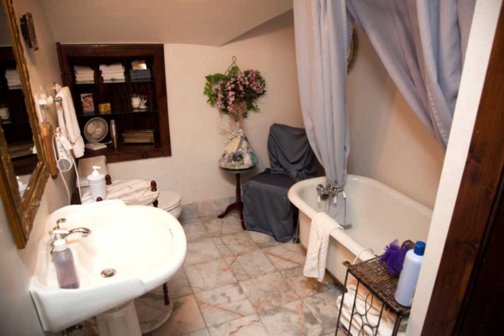 Servants Bath