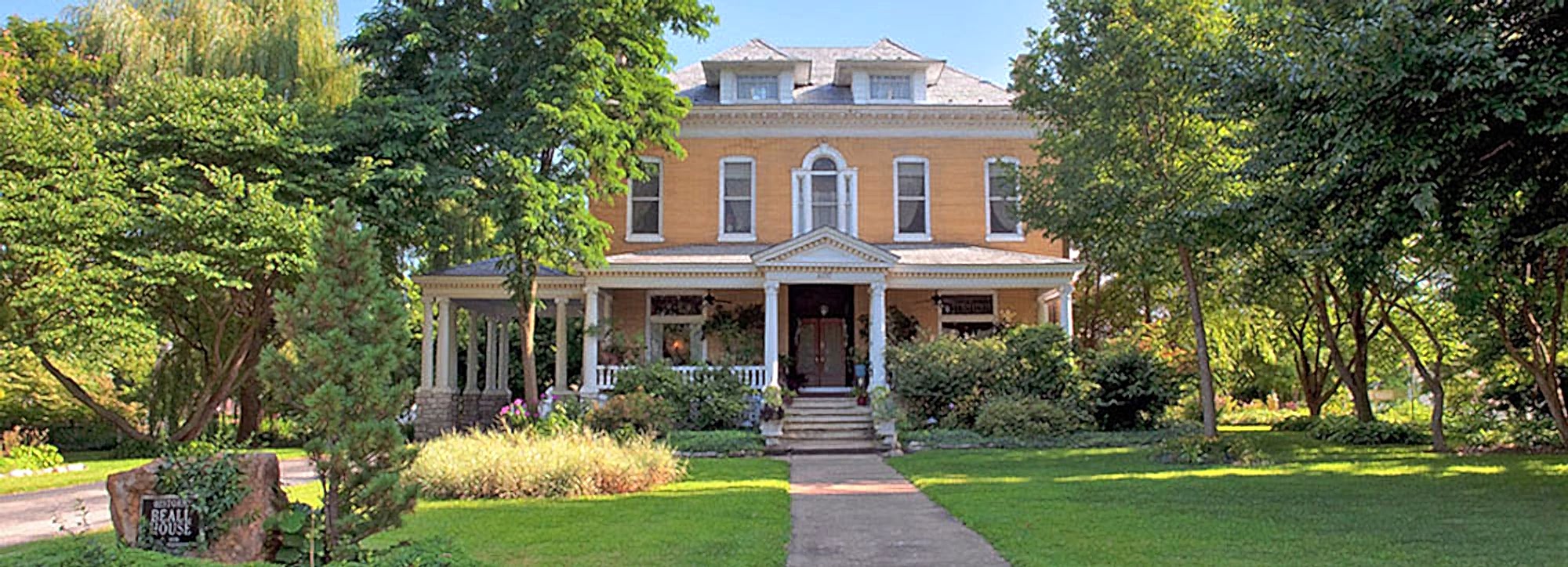 Beall Mansion Bed and Breakfast Inn St. Louis Area